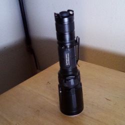 1000 Lumen Multi Functional Tactical Flashlight 