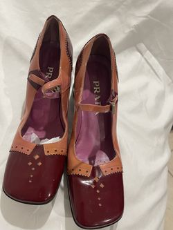 PRADA women SHOSE siz 37.5