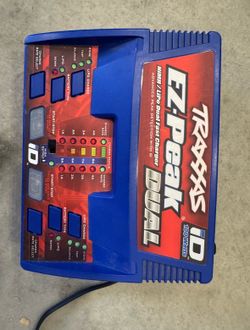 Traxxas ID dual charger
