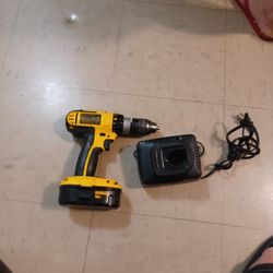 Drill 18 V  Dewalt Used 