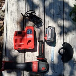 Milwaukee
M18 FUEL 18V Lithium-Ion Brushless Cordless 4-1/2 in./5 in. Grinder with Variable Speed & Paddle Switch (