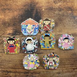 Small World Holiday Mystery Disney Pins 8 Of 12
