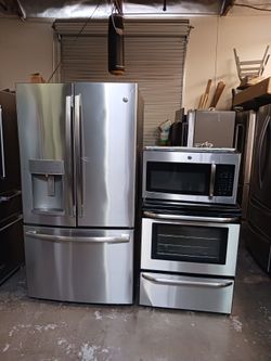 Refrigerator ge French door- stove Electric and microwave in stainless steel Combo Delevery