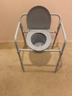 Drive Commode 11148 CE