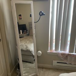 Full-Length Mirror with Hidden Jewelry Storage – Great Condition