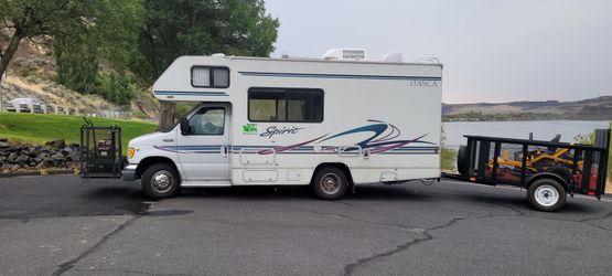 2002 Itasca Spirit 22' motorhome