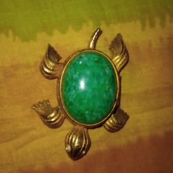 Vintage Avon Gold And Green Turtle Perfume Compact 