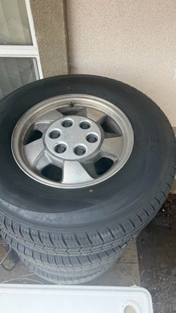 2003 Chevy Tahoe wheels