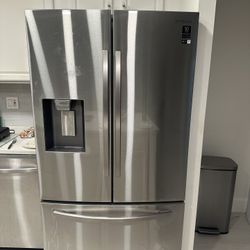 Samsung Refrigerator – Great Deal!
