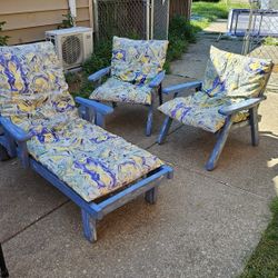 Lawn Chairs 