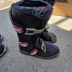3 Pairs Of Kids Riding Boots $40 For All 3