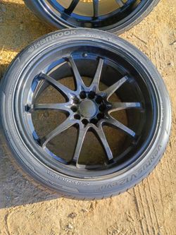 19 inch universal black rims the 2 back ones are wider look at pictures