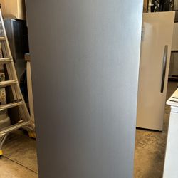 New! Frigidaire 20.0 Cu Ft Upright Freezer 