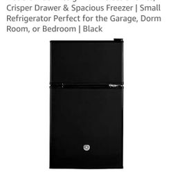 GE (General Electric) 3.1 Cubic Feet Refrigerator 