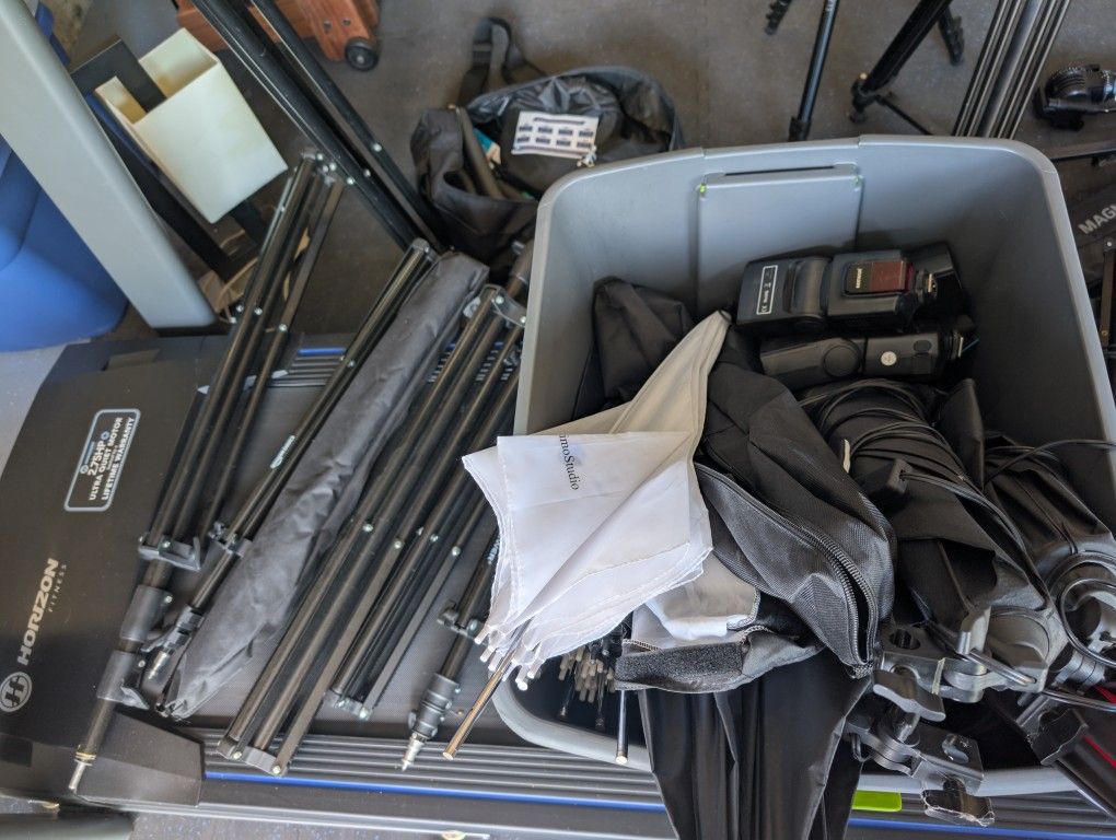 Lightstands, Umbrellas, Tripod And Lights/Flashes