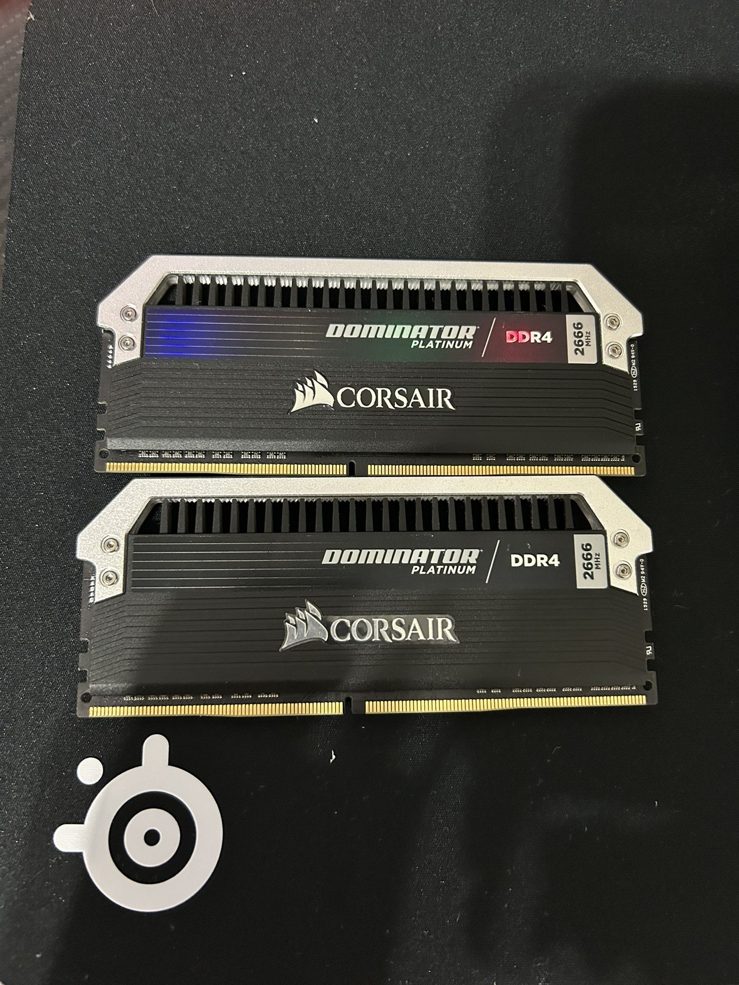 Corsair denominator Platinum (2x8) 16gb ram 2666 mhz DDR4