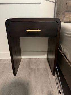 Mango wood 🪵 night stand quality
