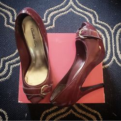 High heels like new size 7.5 women’s burgundy