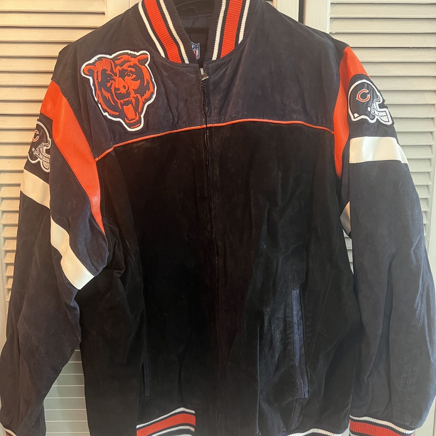 Chicago Bears Suede & Leather Jacket XXL for Sale in Robbins, IL