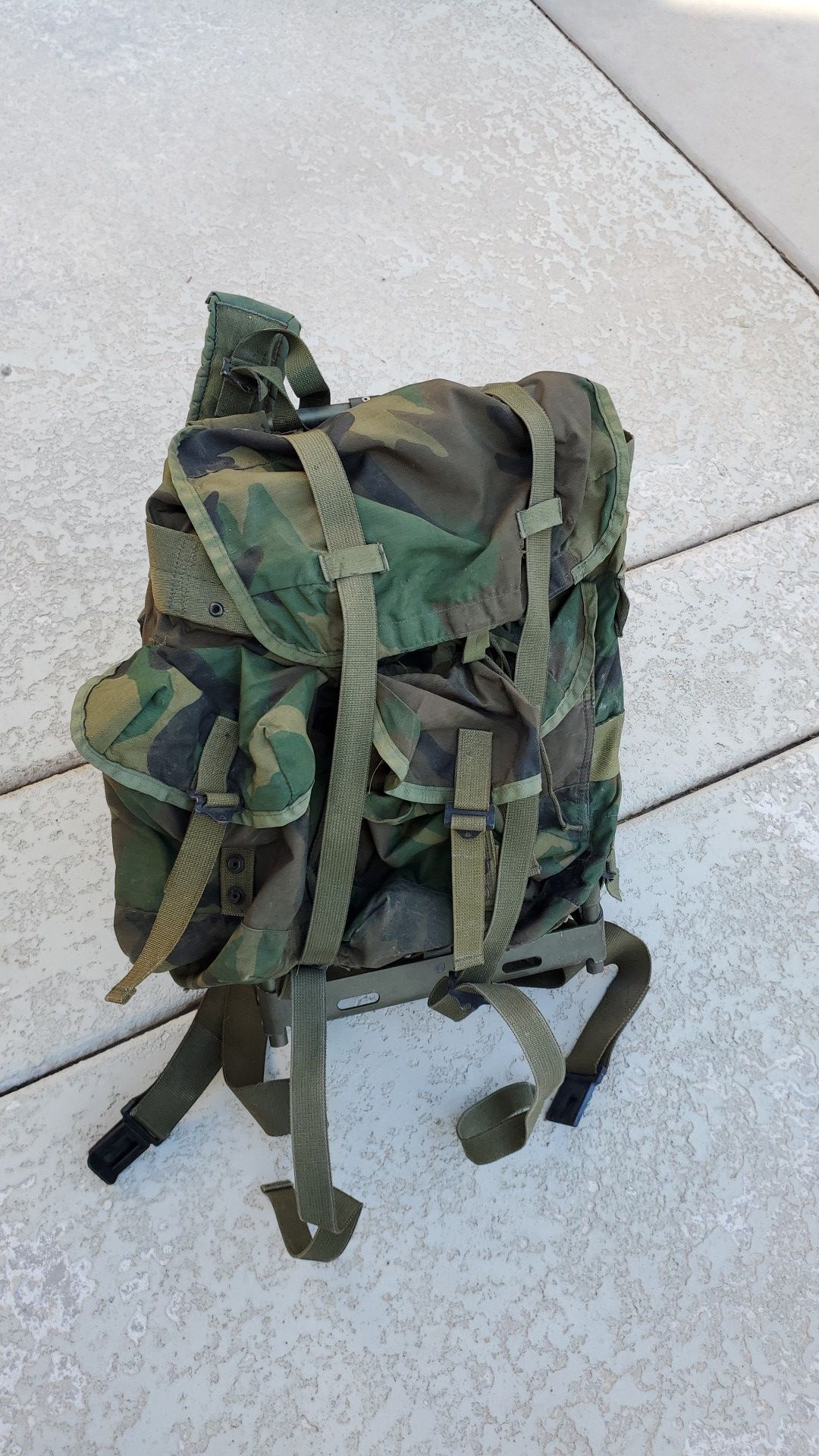US Military Large Metal Frame Backpack Rucksack Army