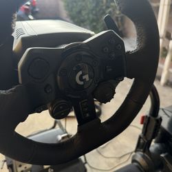 Logitech G923 Racing Wheel, Pedals & Shifter 