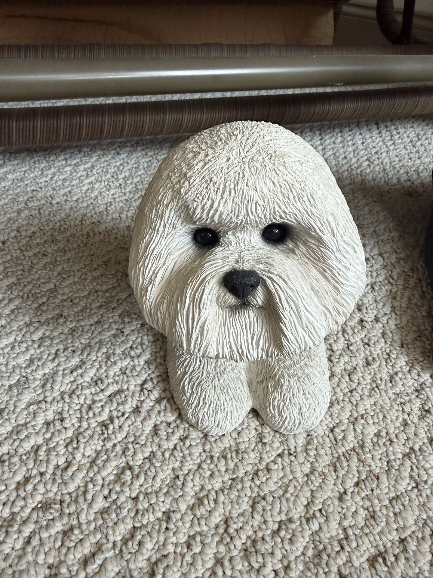 Dog Statue (looks so real)