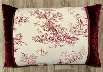 Toile Design Throw Pillow