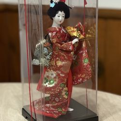 Vintage Japanese Oyama Doll – 12” Kabuki Geisha in Silk Kimono w/ Sensu (Display Case Included)