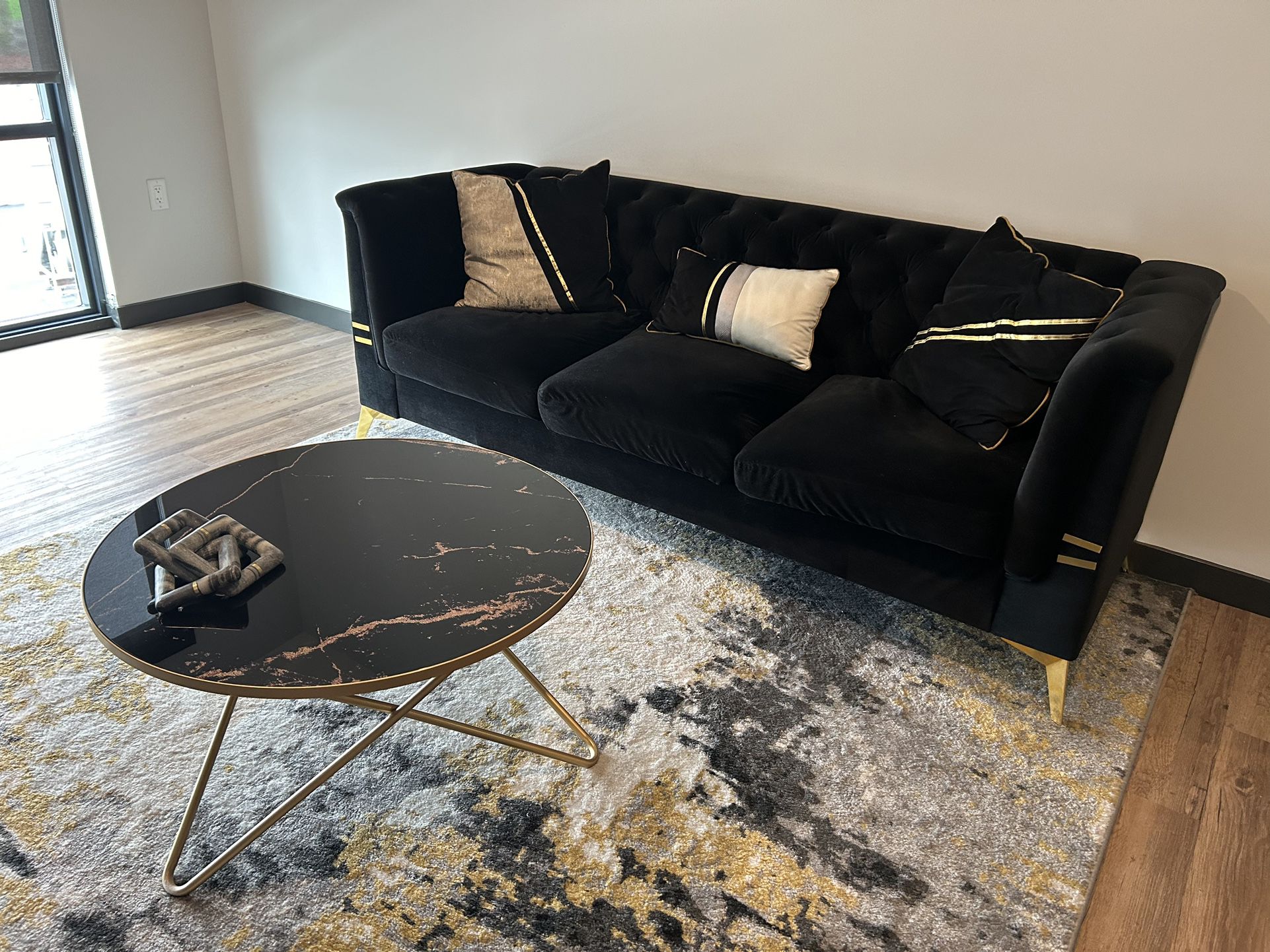 Living Room set (Black and Gold)