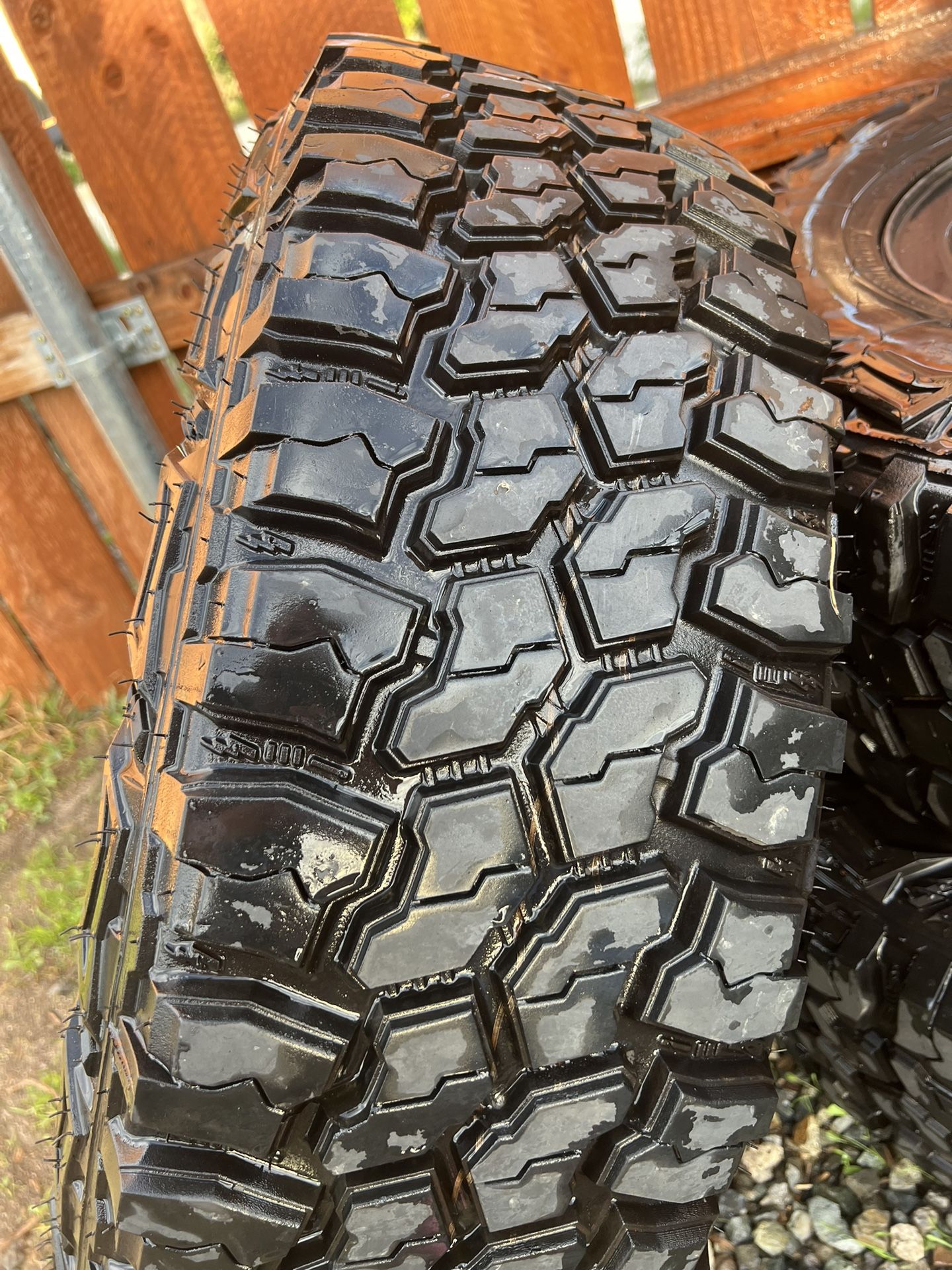 llanta americus rugget mt 265/70r17