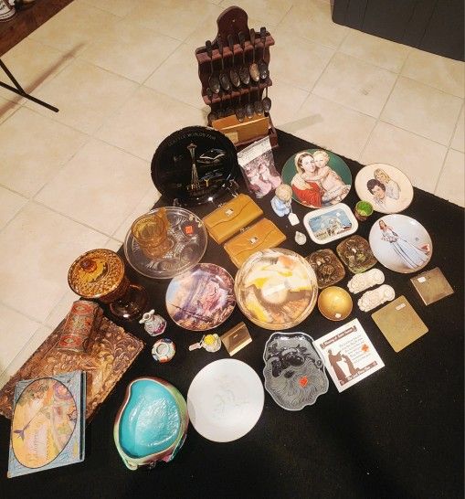 X35 Variety of Collectible Items (See Ad) All for $50