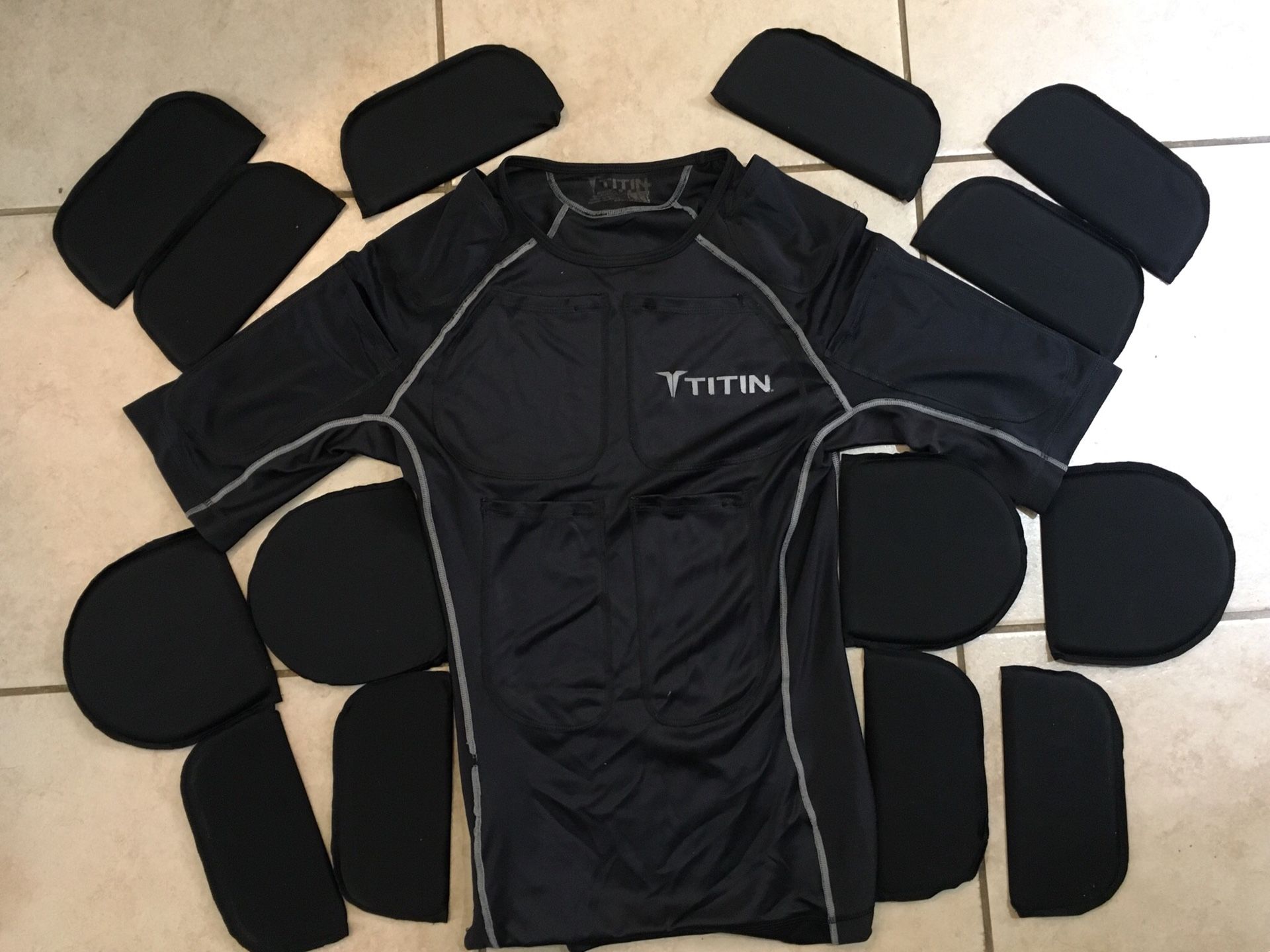 Titin Force weighted shirt size:SM