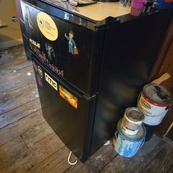 Used mini fridge