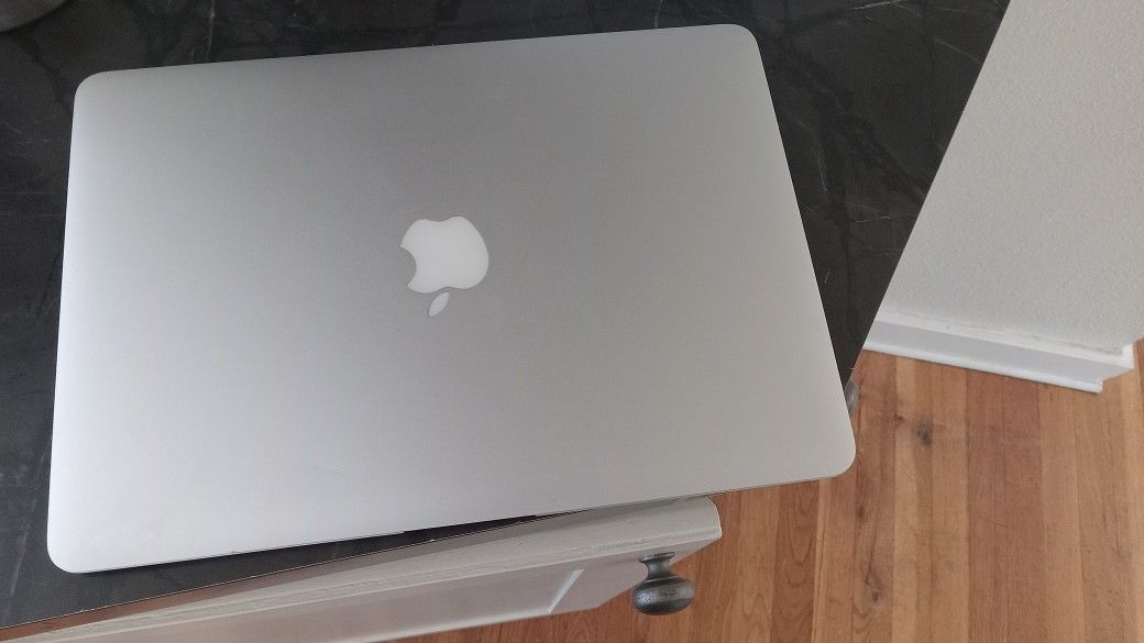 2016 MacBook Air