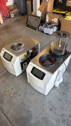 Desktop Freeze driers/lypholizers.