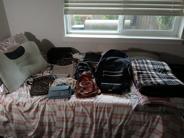 I Have 2 School Back Packs,2 Crossbody Purses,1 Traveling Garment Bag,crossbody Wallet Purse It's The Blue One,Michael Kors And Matching Wallet,2brown