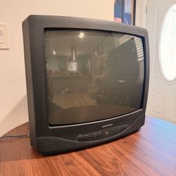 Vintage Daewoo 19” CRT TV – Retro Gaming – Fully Working