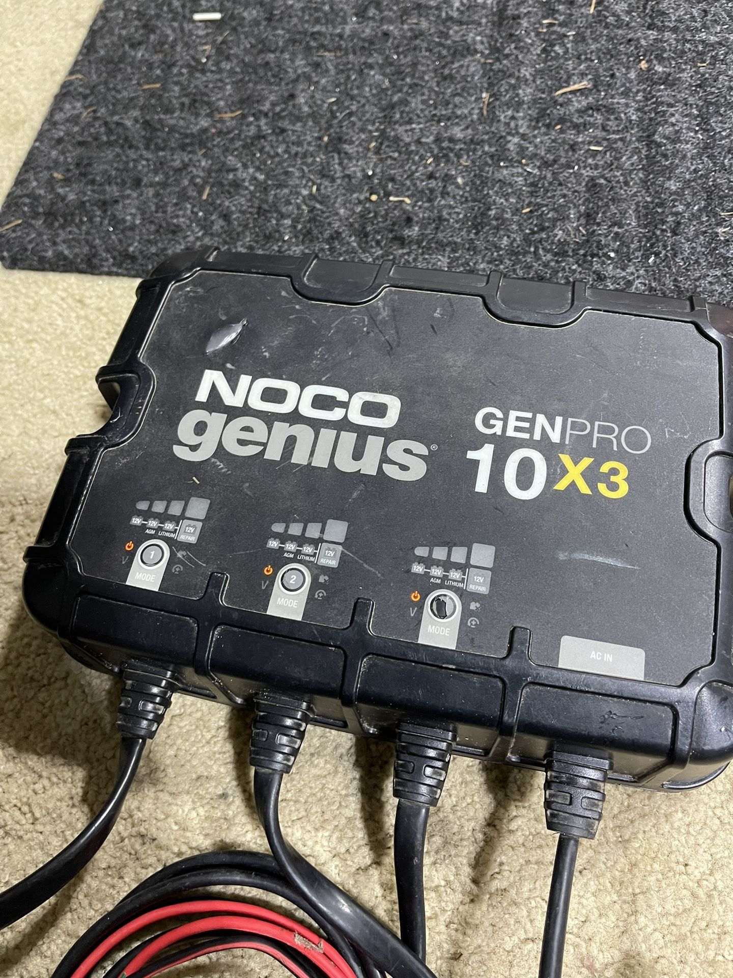 Noco Genius 10x3 Battery Tender Charger for Sale in Bonney Lake, WA