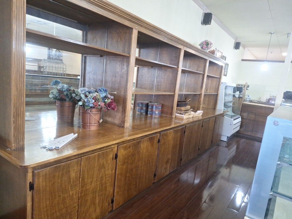 Bakery Show Case