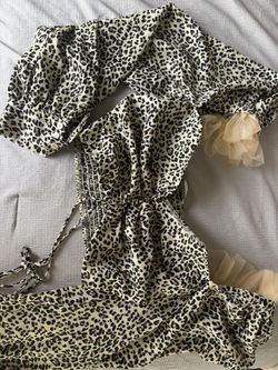 Cheetah print crop top