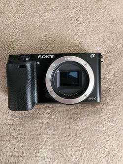 Sony a6000 Mirrorless Camera Body – Low Shutter Count – Tested & Working