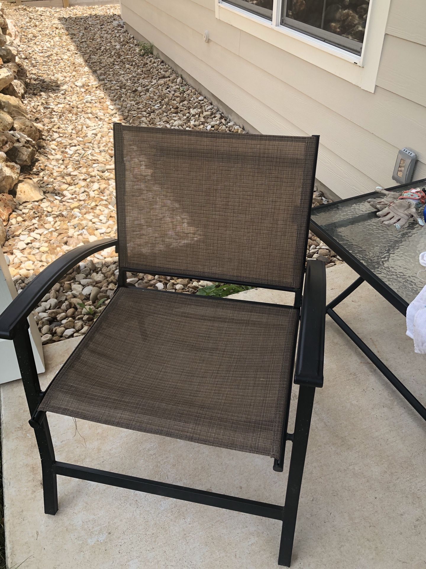 Patio set with 2 chairs