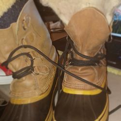 Sorel Caribou Womens Size 9 Cold Weather Boots