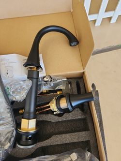 new black bathroom faucet