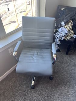 Desk With Chair