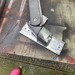 2 Wall Mount TV Adjustable Brackets