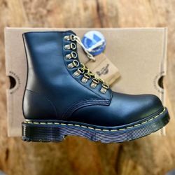 Women’s Dr. Martens Boots - Size 8 