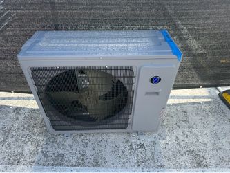 Friedrich FSHSR36B3D 36000 BTU Class Floating Air Select Series Outdoor Unit - 230V - R32 Refrigerant