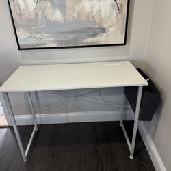 AODK 40 inch Small Computer Desk with Power Outlet