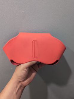 Apple headphones max magnetic case